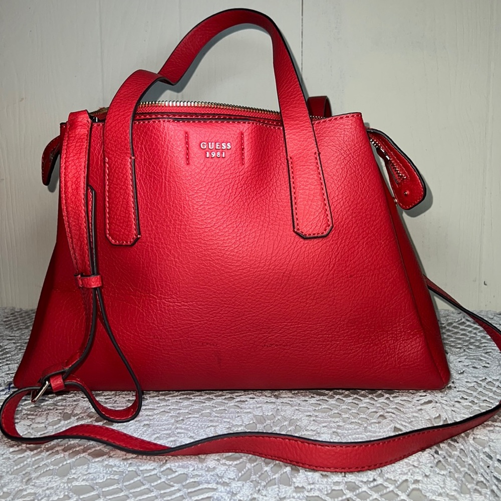 Red Guess leather bag